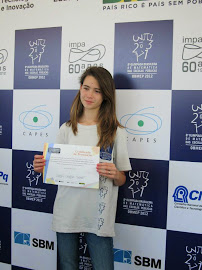 Maria Fernanda, medalhista das Olimpíadas Brasileira de Matemática.