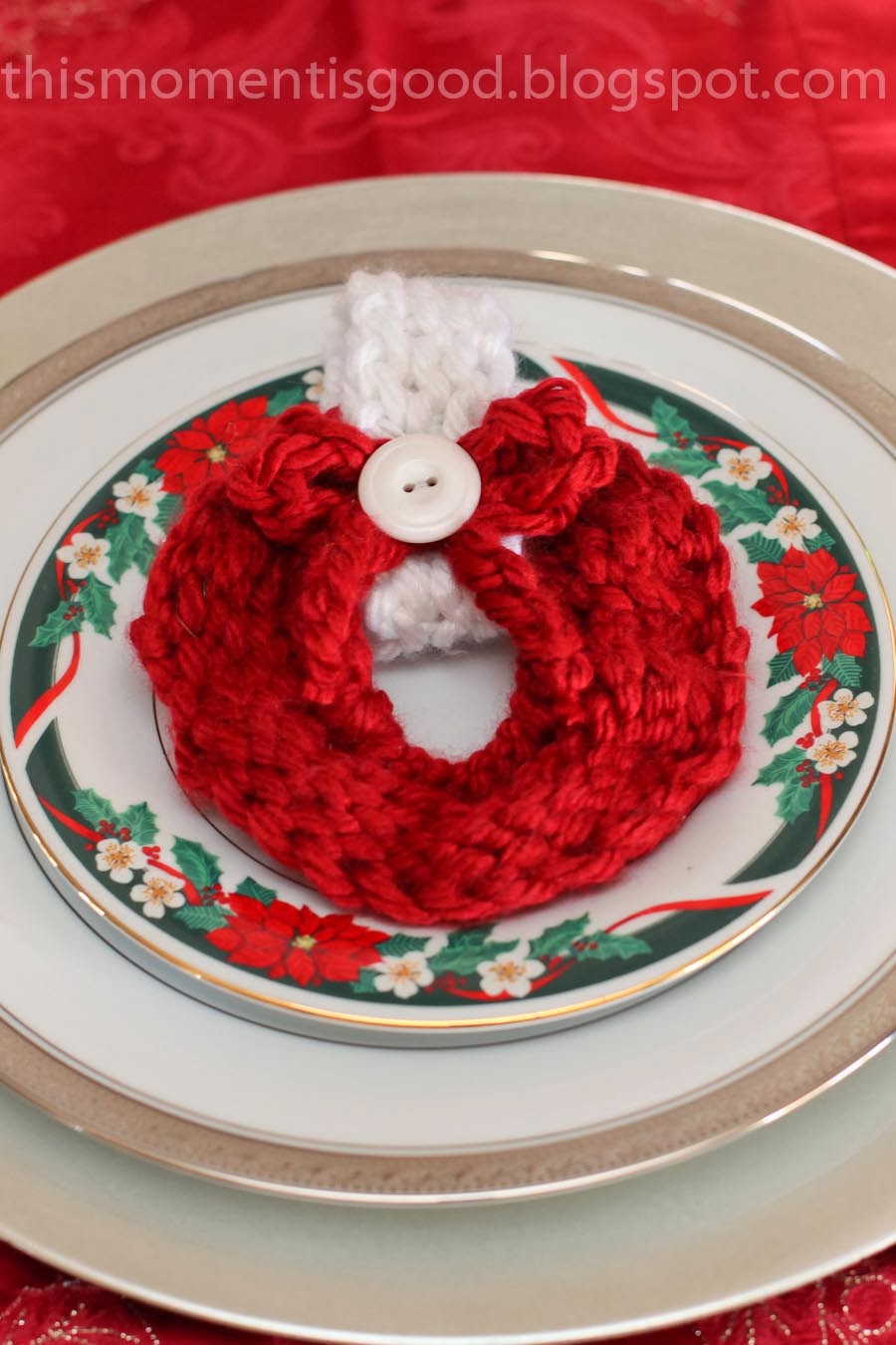 LOOM KNIT CHRISTMAS WREATH Loom Knitting by This Moment is Good!