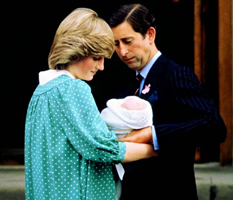 Princess Diana, Prince Charles Introduce Prince William in 1982 Princess Diana, Prince Charles- Introduce -Prince William -in 1982