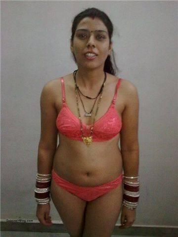 Desi Mom Xxx Nangi Hot Photo Sexy GirlsSexiezPix Web Porn