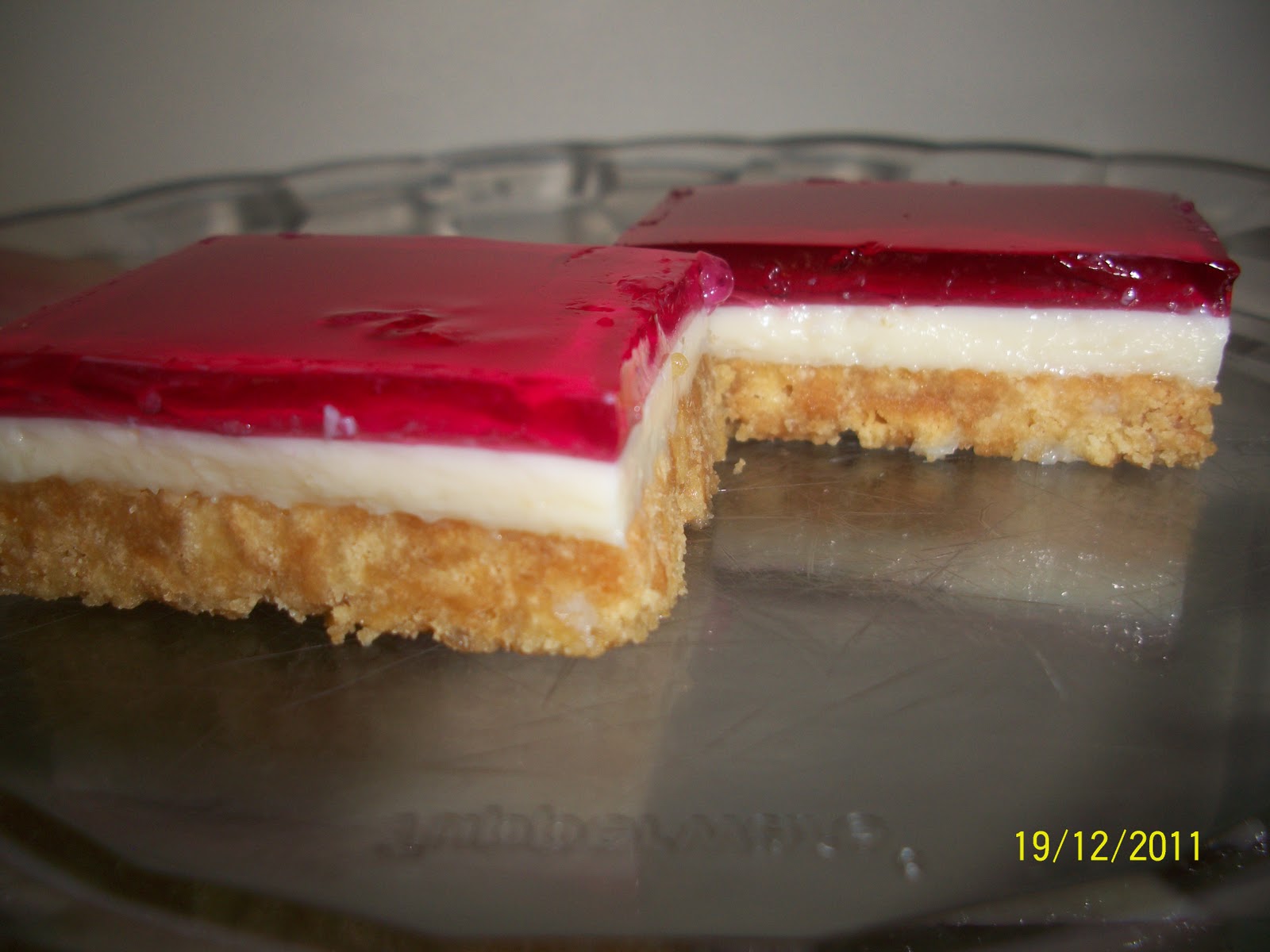 Marshmallow Mum Jelly Slice