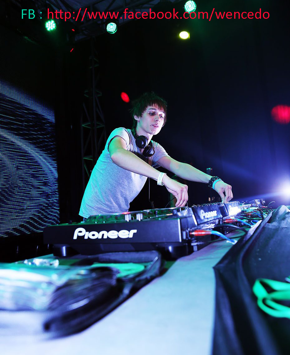 Download Mp3 Dj Remix Terbaru 2013 | free download mp3 dugem dj deejay house music Download Mp3 Dj Remix Terbaru 2013 | free download mp3 dugem dj deejay house music