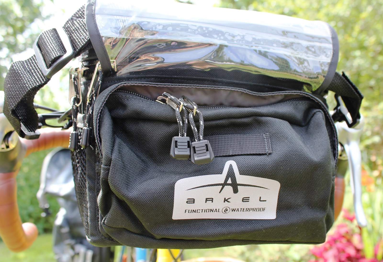 Review Arkel Small Handlebar Bag Tips 'en Review Blog