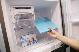 Raja Service Cara Mengatasi Freezer Bocor Yang Tertusuk Pisau