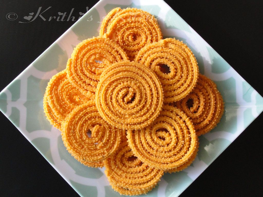 Krithi's Kitchen Spicy Murukku / Chakali for Diwali with StepbyStep