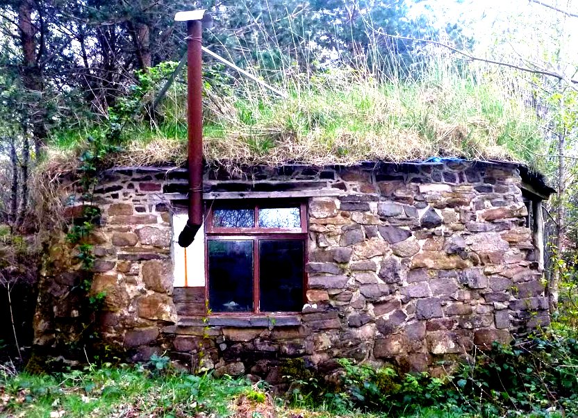 The Flying Tortoise: Gorgeous Tiny Rustic Dwellings And Shacks In ... The Flying Tortoise: Gorgeous Tiny Rustic Dwellings And Shacks In ...