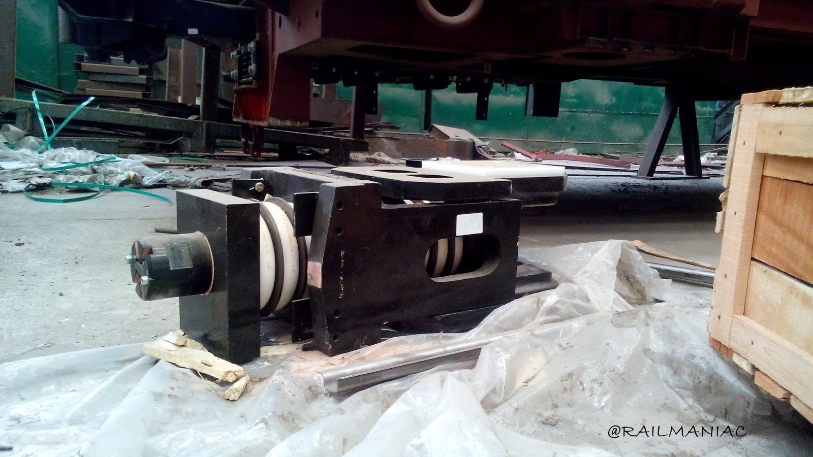 Rail Maniac TYPES OF COUPLING SYSTEMS USED BY "INDIAN RAILWAYS"