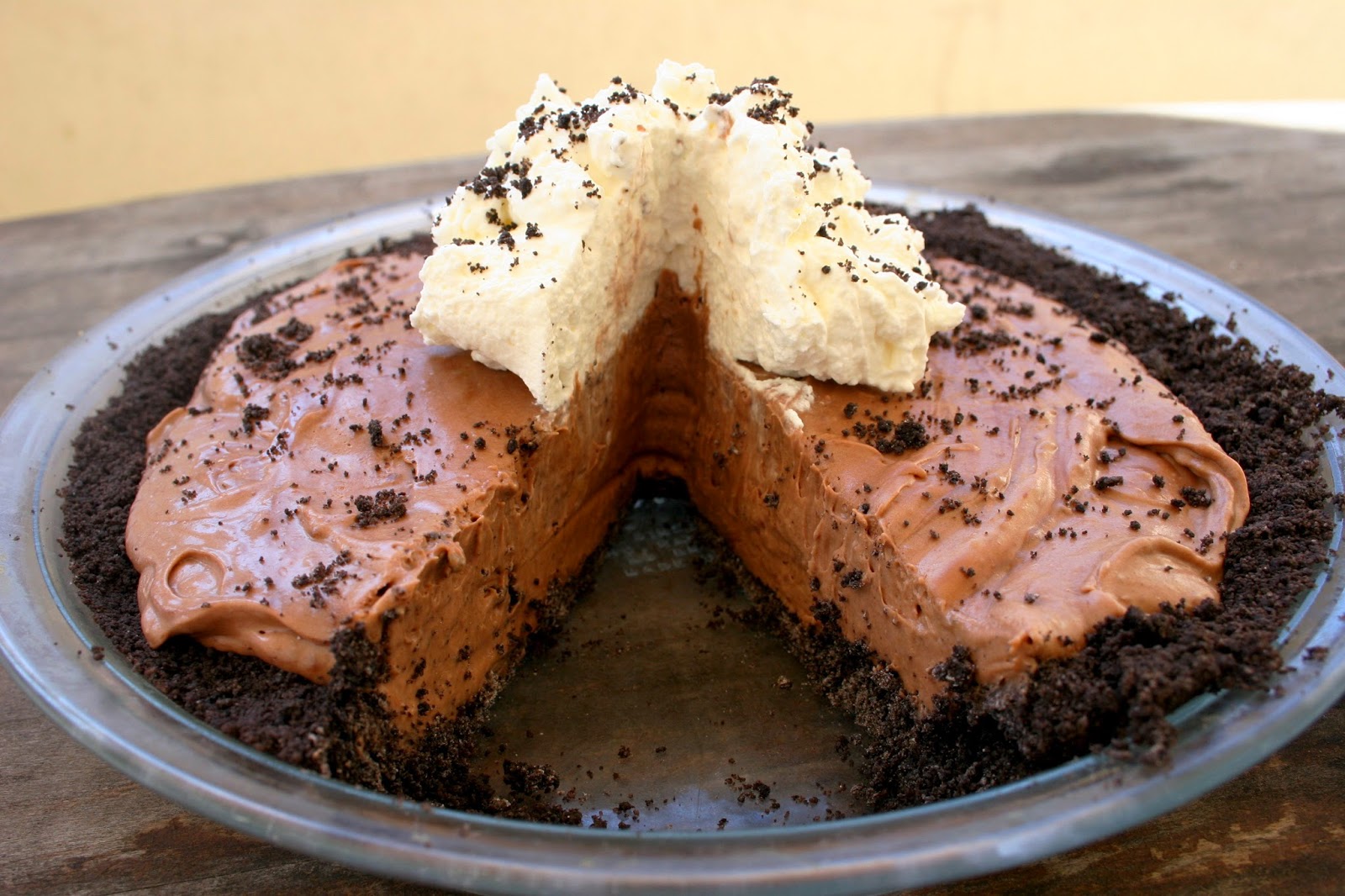 Nutella Icebox Pie with Whipped Cream and Oreos, Cross Section