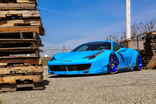 FACTORY HOUSE Liberty Walk Widebody Ferrari 458 Italia