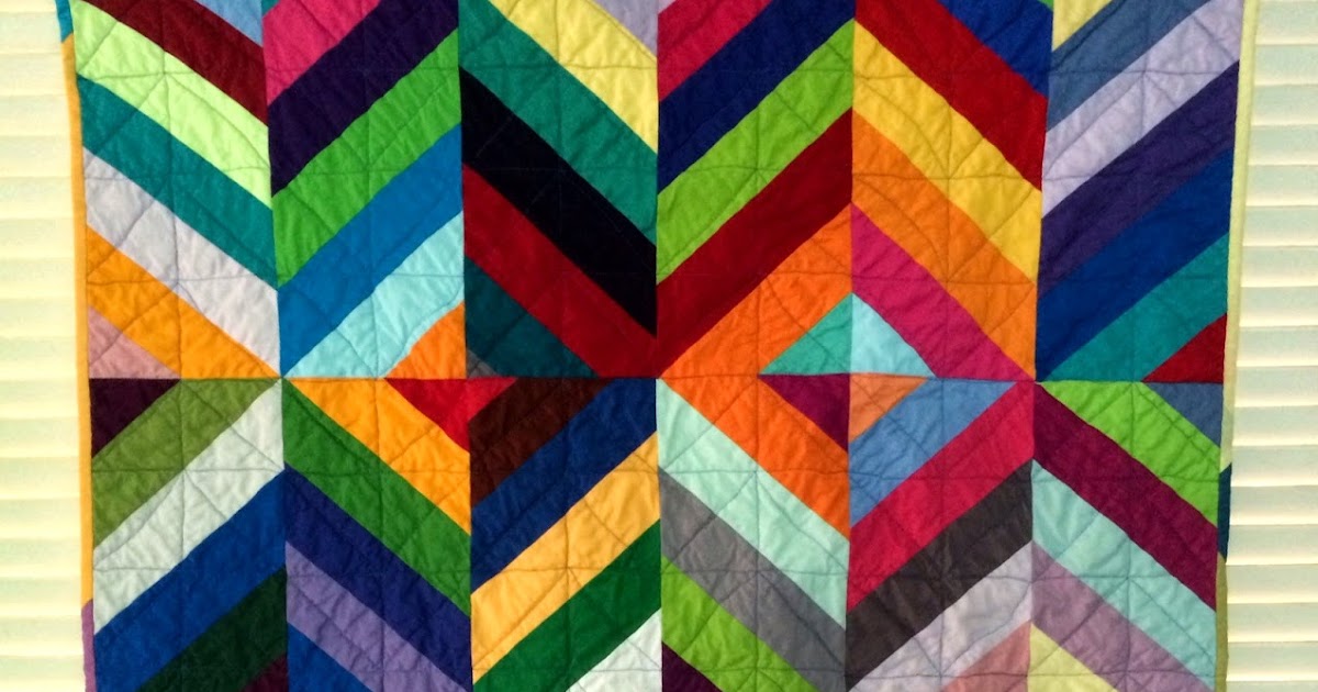 Simply Solids Bee Quilt le challenge / charm about you