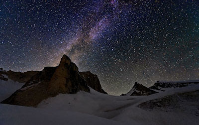 Cielo estrellado en las montañas - Postales inolvidables