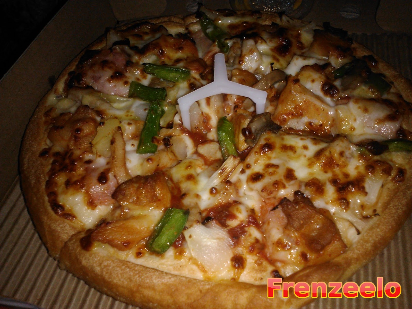 Frenzeelo Pizza Hut Delivery in Singapore