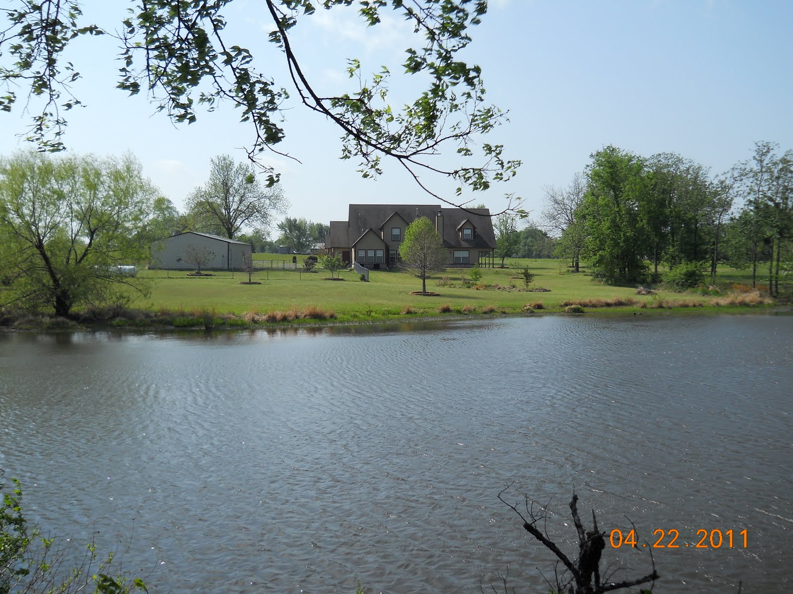 Peak Discounters Home, Shop, Pond, Land For Sale at Fort Gibson Lake