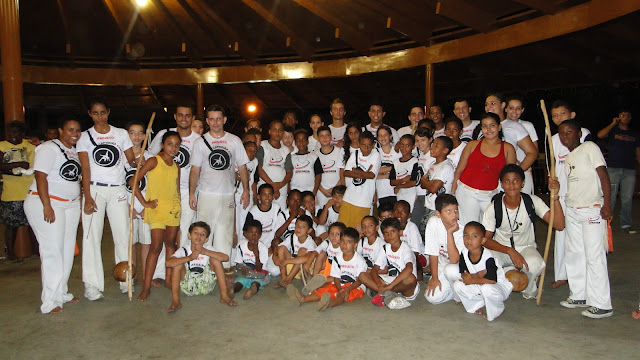 Encontro de Capoeira agita o coreto da Praça João Pinheiro