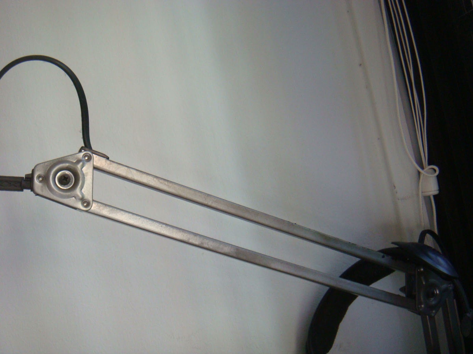 lival desk lamp