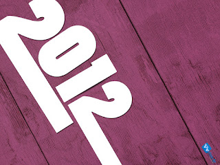 2012 Text Purple Wood Texture HD Wallpaper