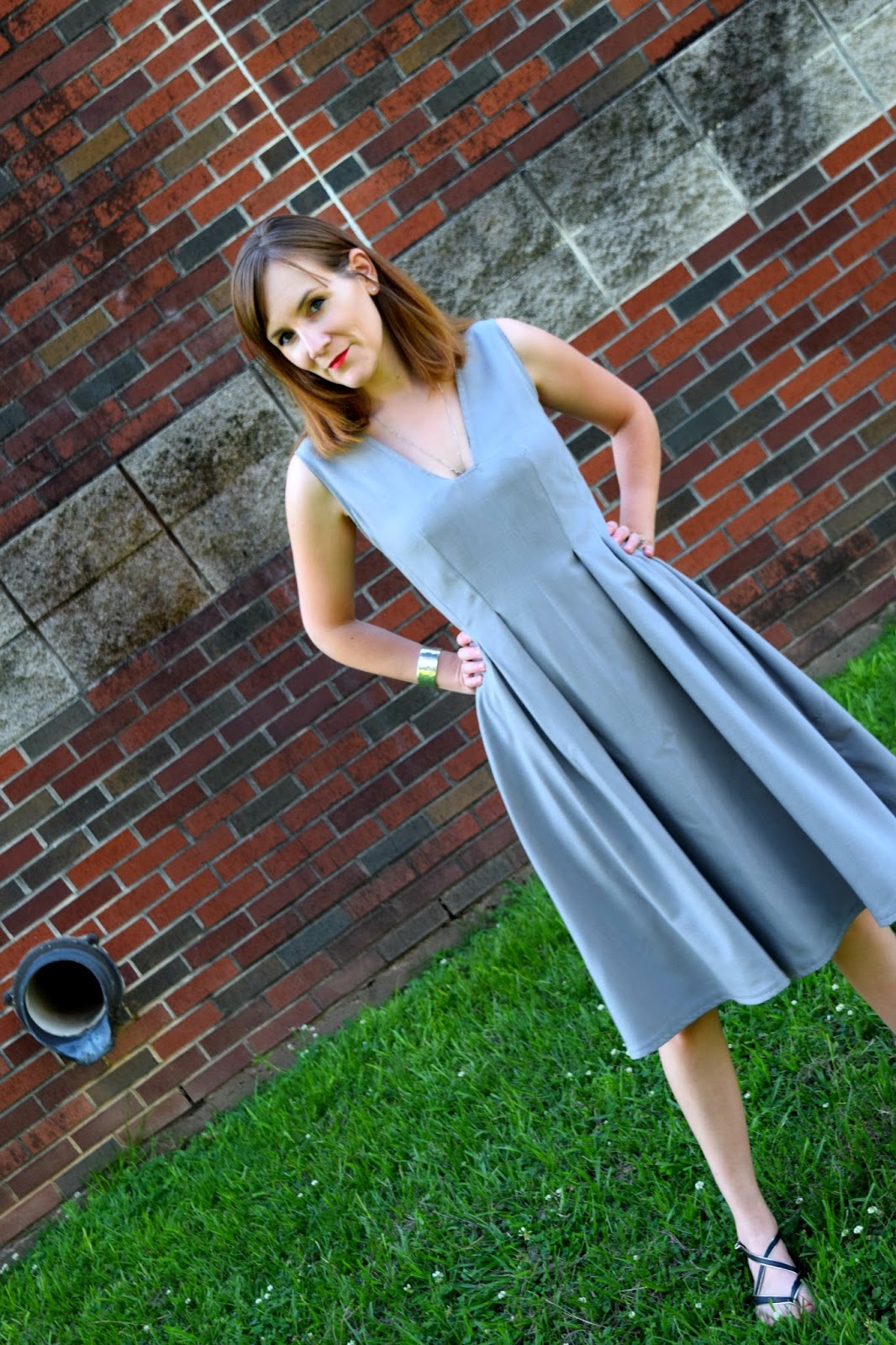 Shades of Gray Simplicity 1104 The Enantiomer Project