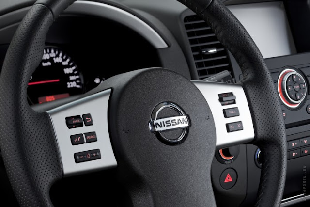 Рулевое колесо Nissan Pathfinder