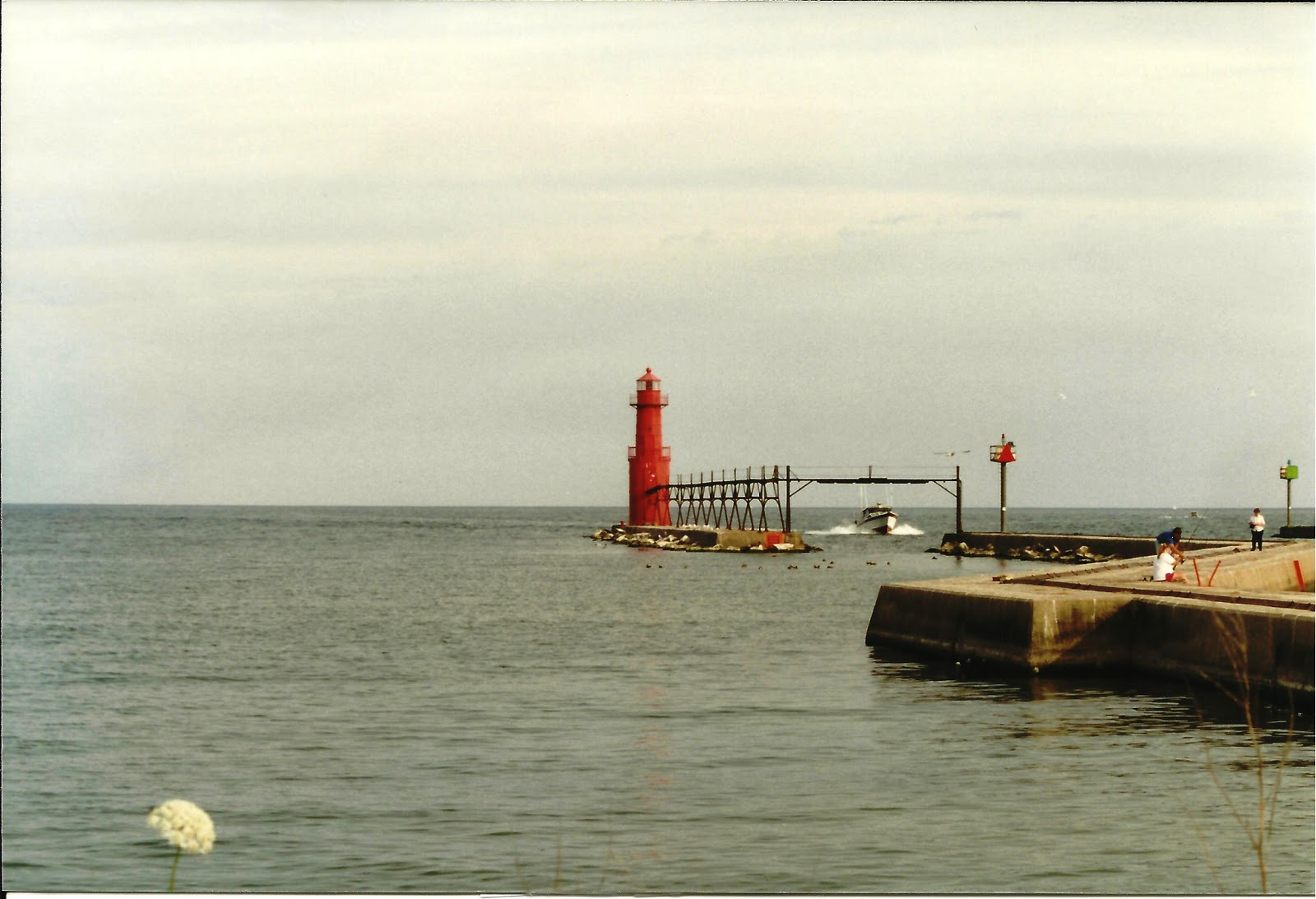 Al's Lighthouses Wisconsin Algoma Pierhead Lighthouse