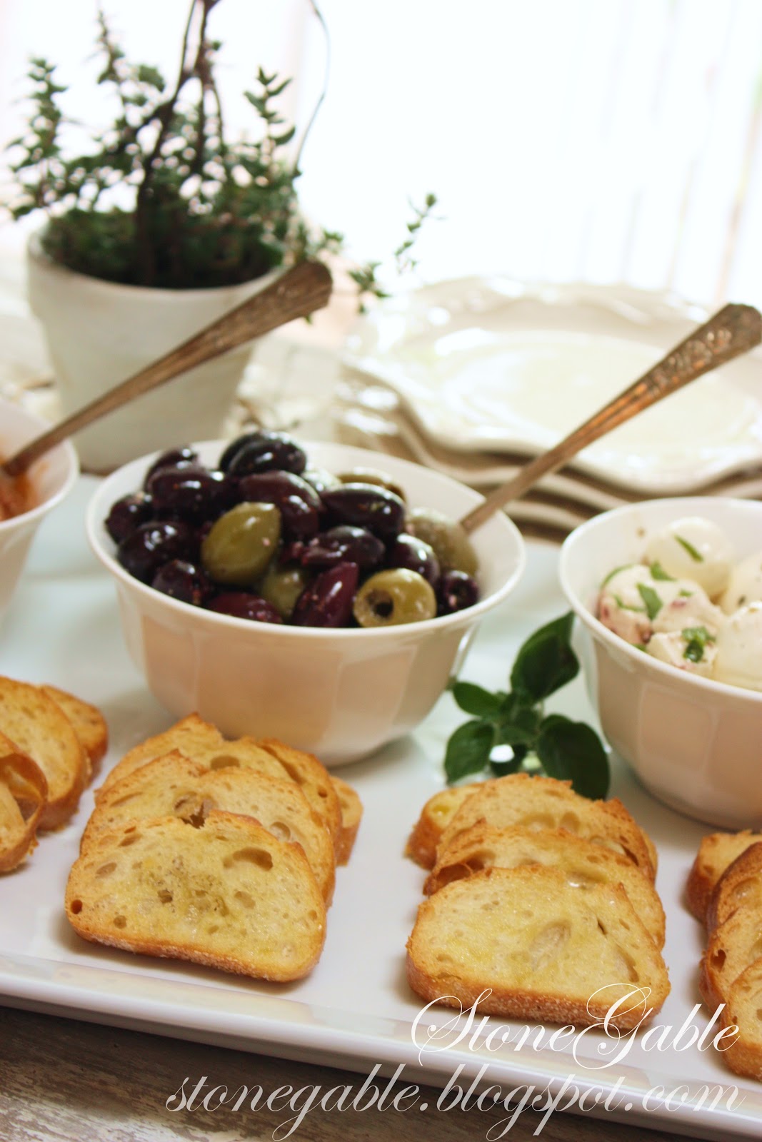 StoneGable EASY PEASY HORS D'OEUVRES