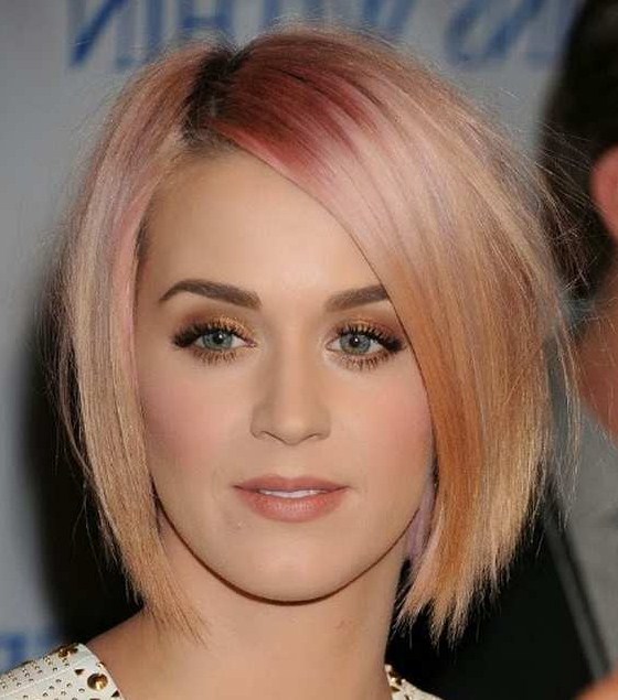 Short Hairstyles Ideas for Teenage Girls with Round Faces