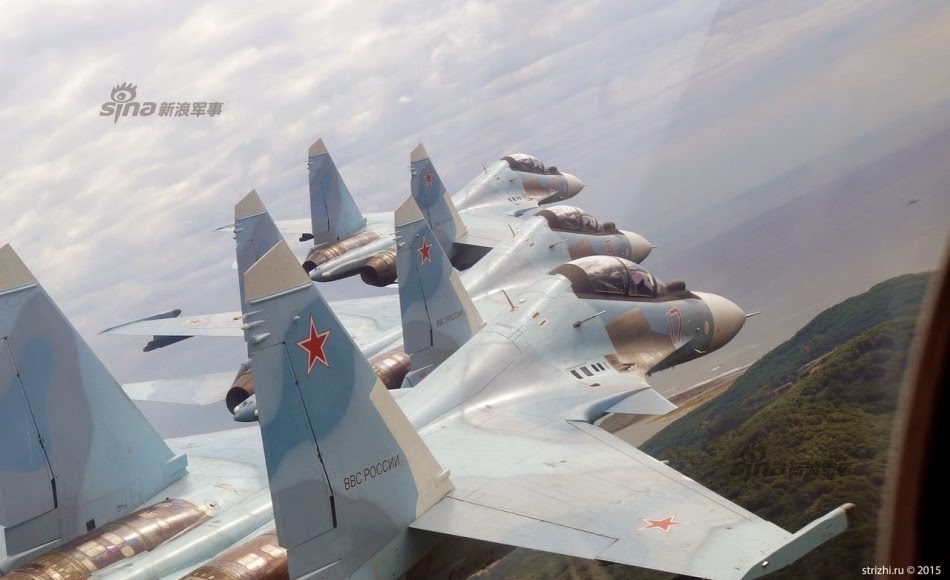 Rusia - Página 16 Russian%2BAir%2BForce%2BSu%2B-30SM%2B142%2Bcruise%2Bcoastline%2B4