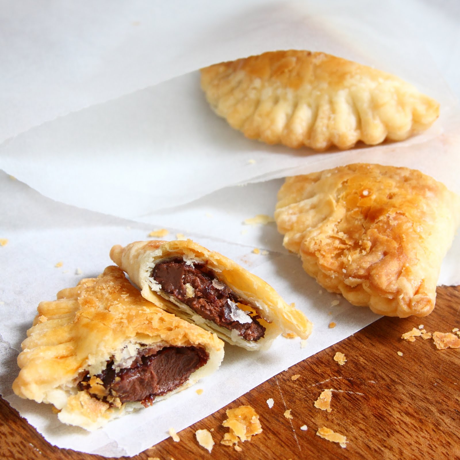 ShowFood Chef Nutella Hand Pies Flaky, Chocolate Mini Pies