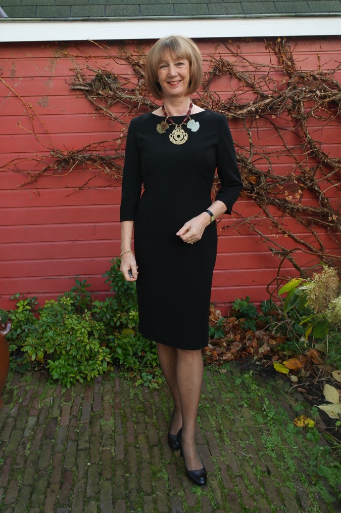 necklace for little black dress