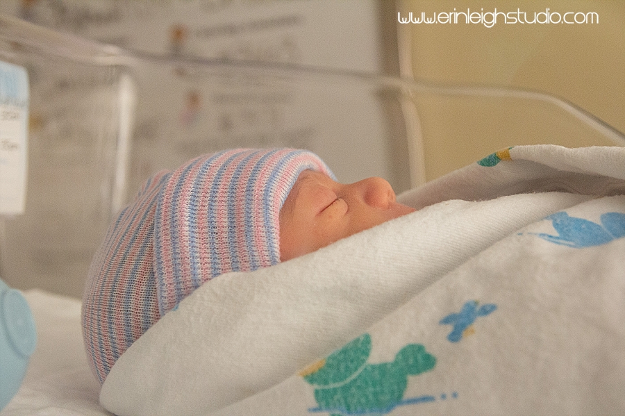 overland park hospital newborn photos