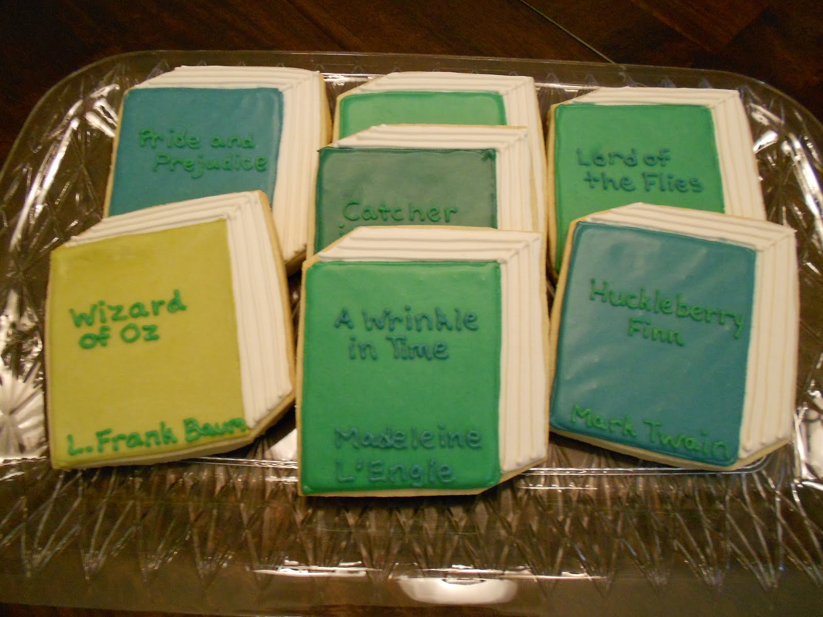 The Chic Cookie Books