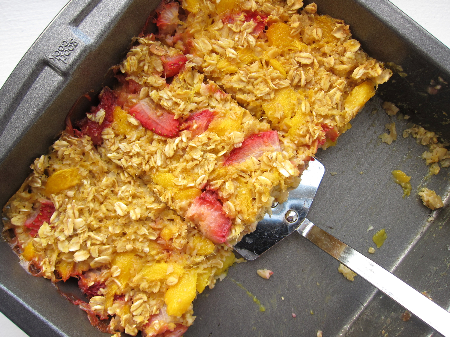 The Oatmeal Artist Strawberry Mango Baked Oatmeal
