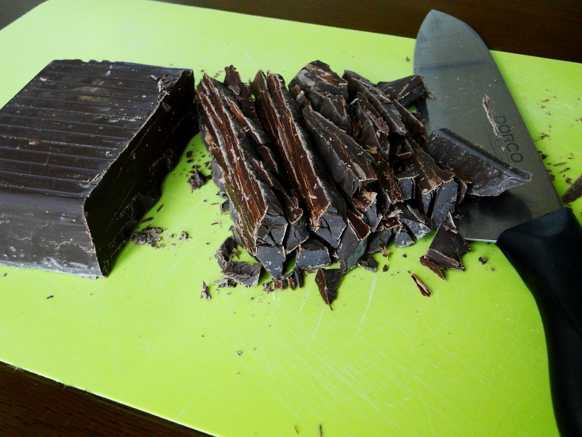 Como temperar chocolate corretamente passo-a-passo?