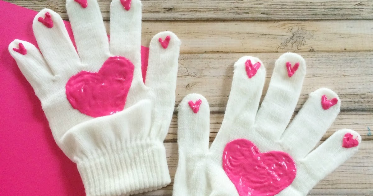 Life With 4 Boys DIY Touchscreen Gloves