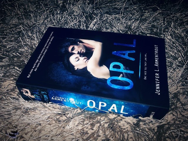 Opal – Jennifer L. Armentrout. Akcja, emocje, złamane serce.