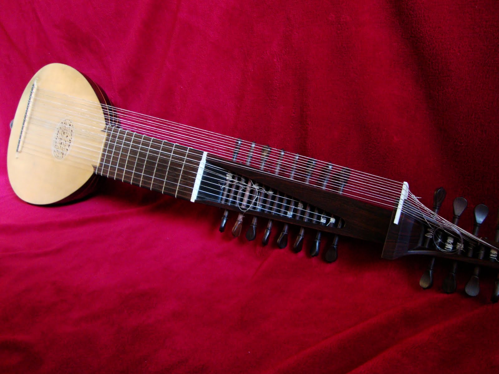 PREPARED GUITAR Tiorba