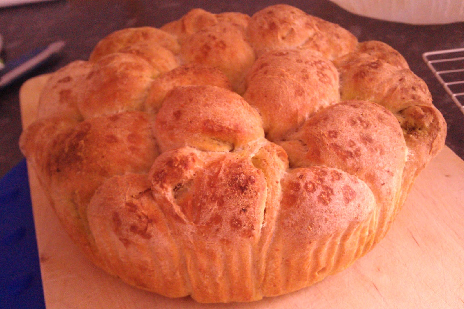 Anne's Kitchen Pesto Monkey Bread