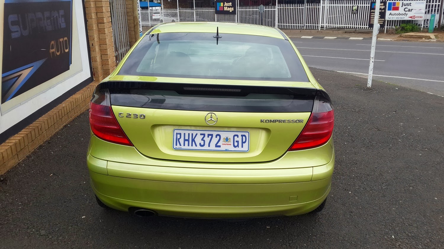 Supreme Auto Mercedes Benz C230 Kompressor
