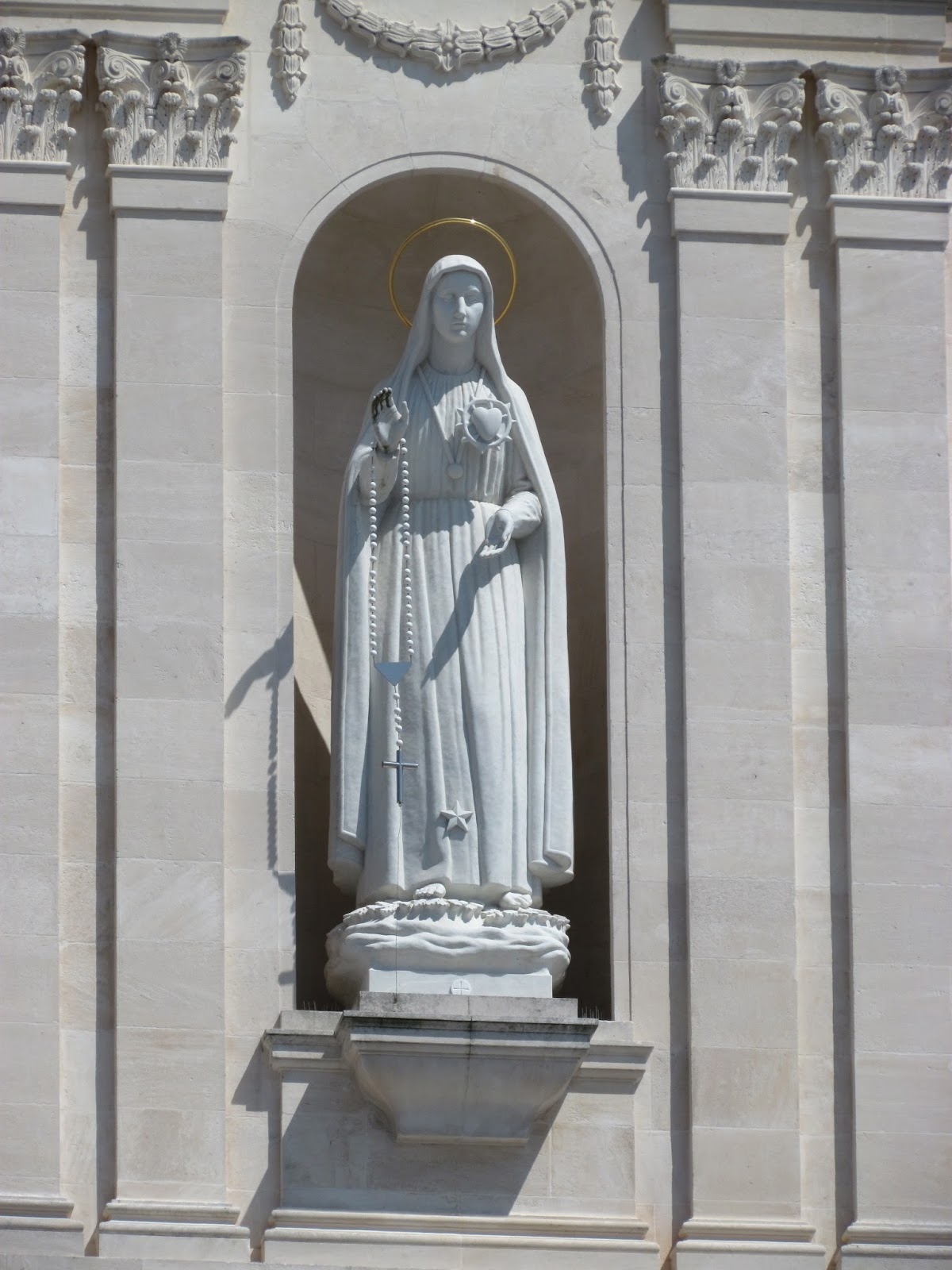 Our Lady Of Fatima Sculpted By Fr Thomas Mcglynn O P Arte
