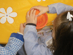 exprimimos naranjas, para la madedonia con zumo