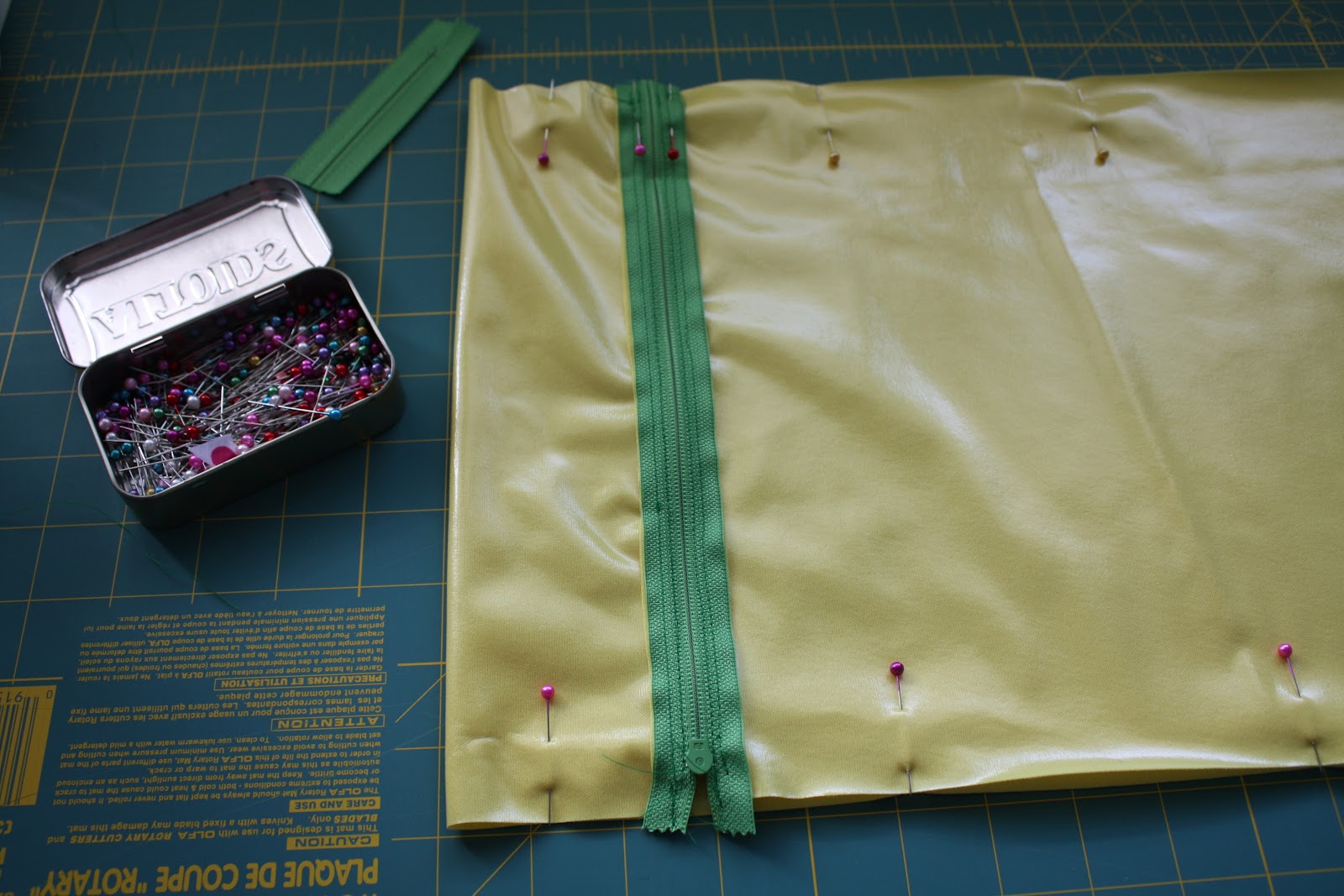 Nicole at Home Tutorial zippered wet bags