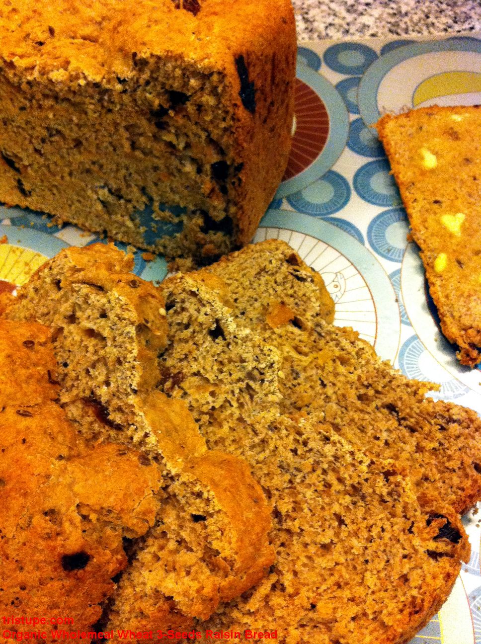 Organic Wholewheat Raisin 3 Seeds Bread