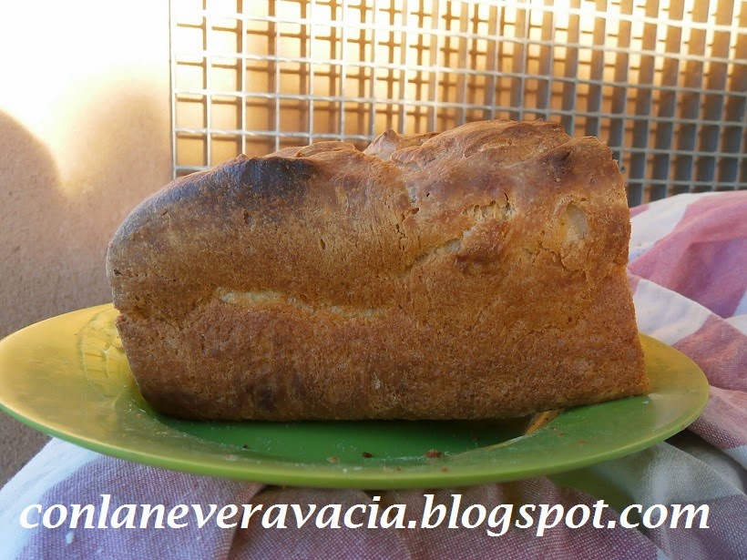 Pan De Molde Con Leche Y Mantequilla
