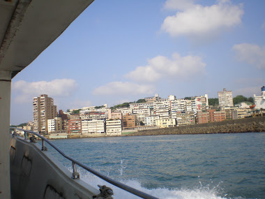 viewing the Keelung harbor