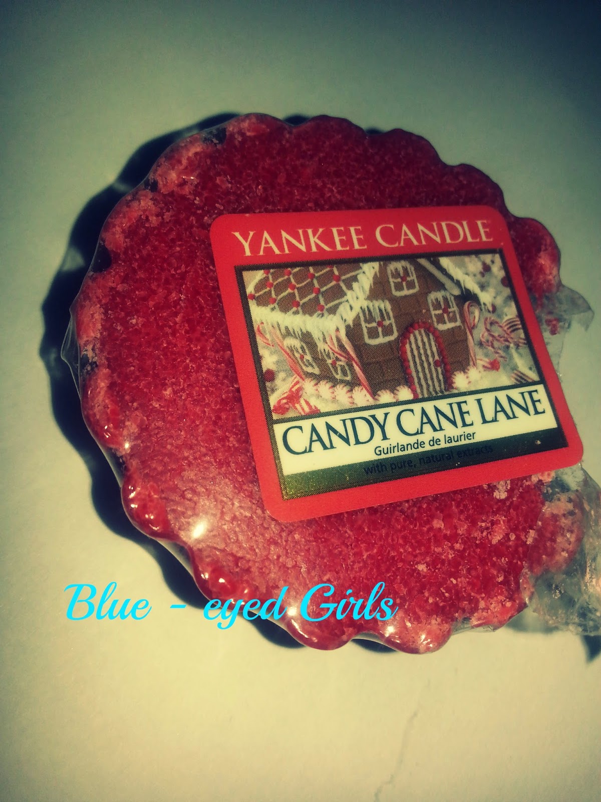 Yankee Candle Candy Cane Lane My World by Dagmara Rek