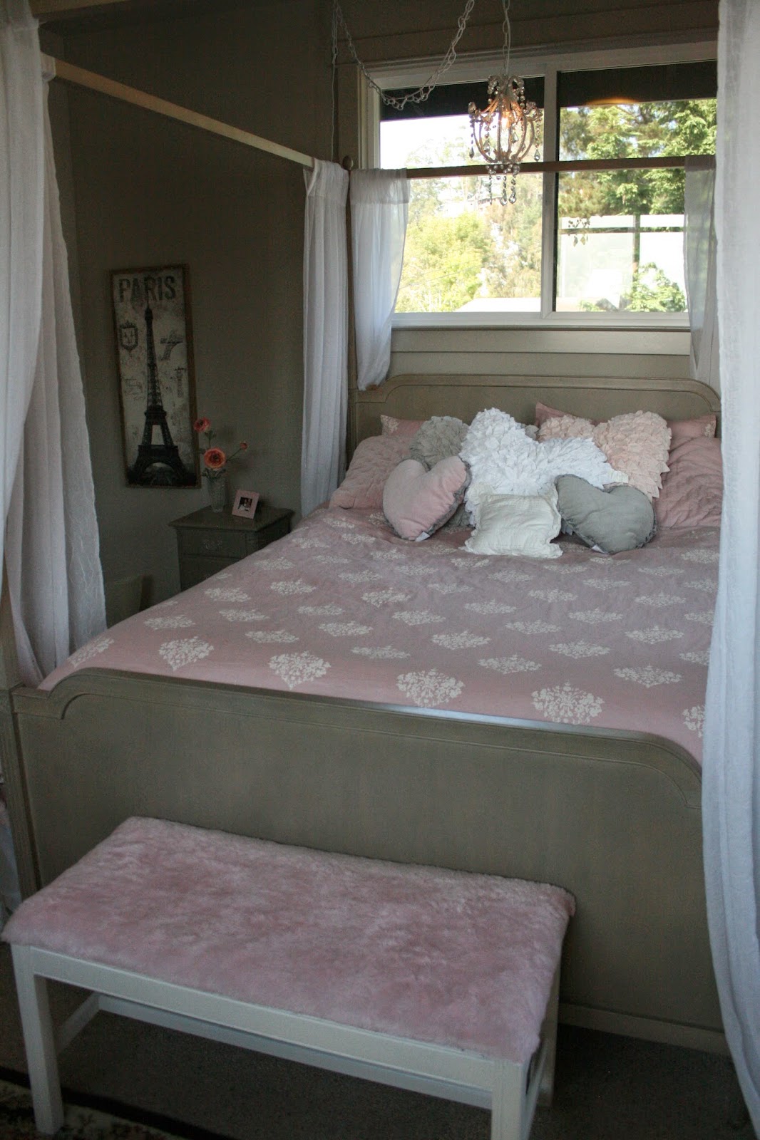 Reloved Rubbish Pink Dream Bedroom