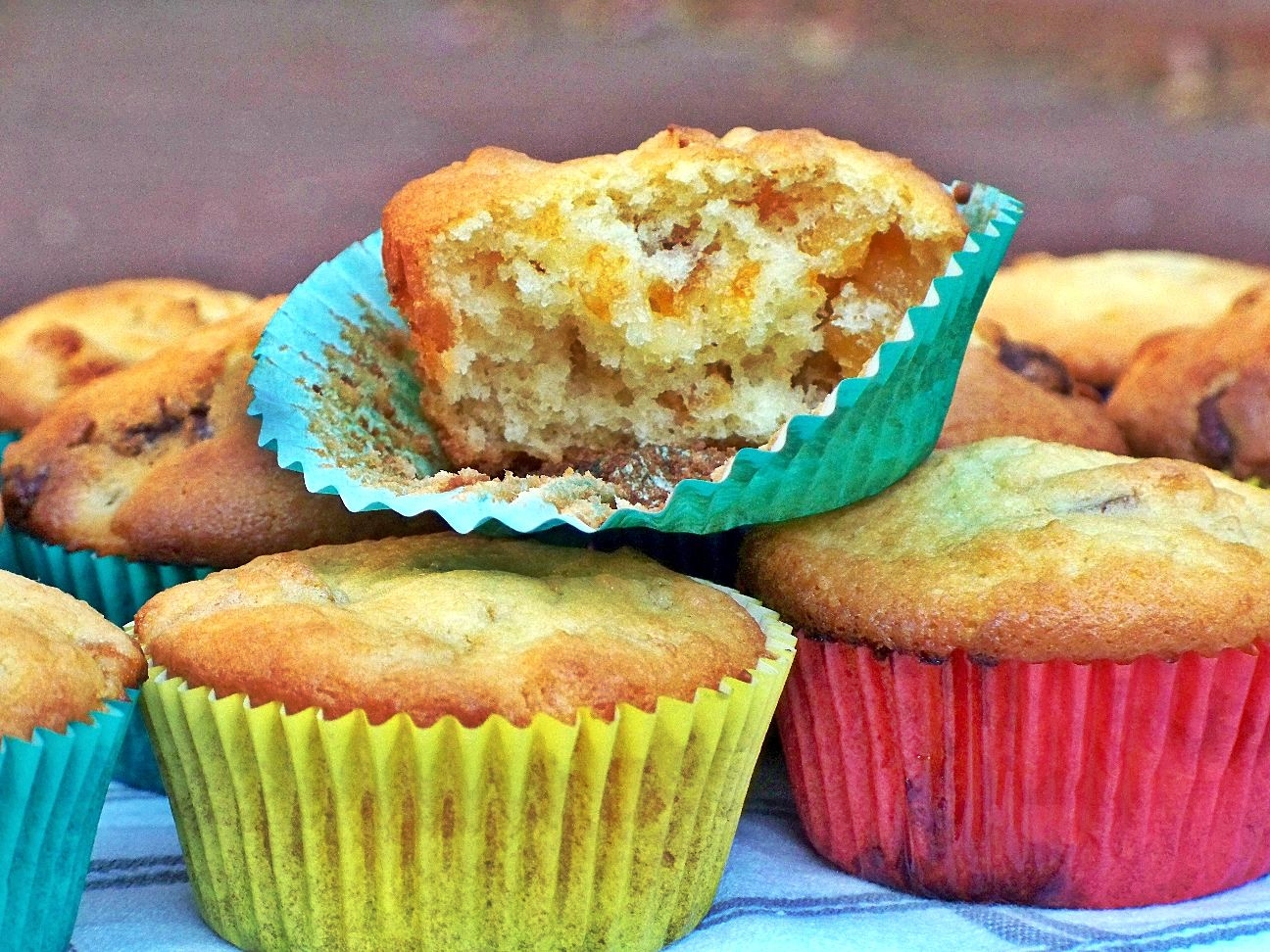Apricot Muffins 2 ways redhotcentre