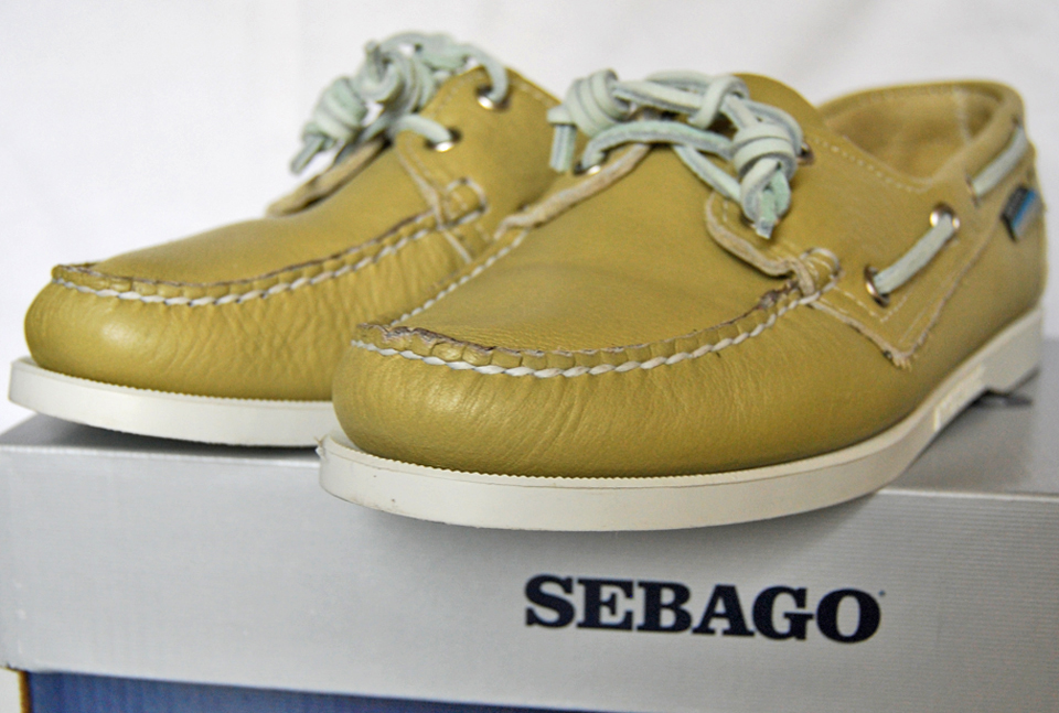 sebago school shoes