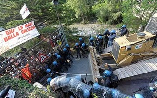 tumulti in val di susa