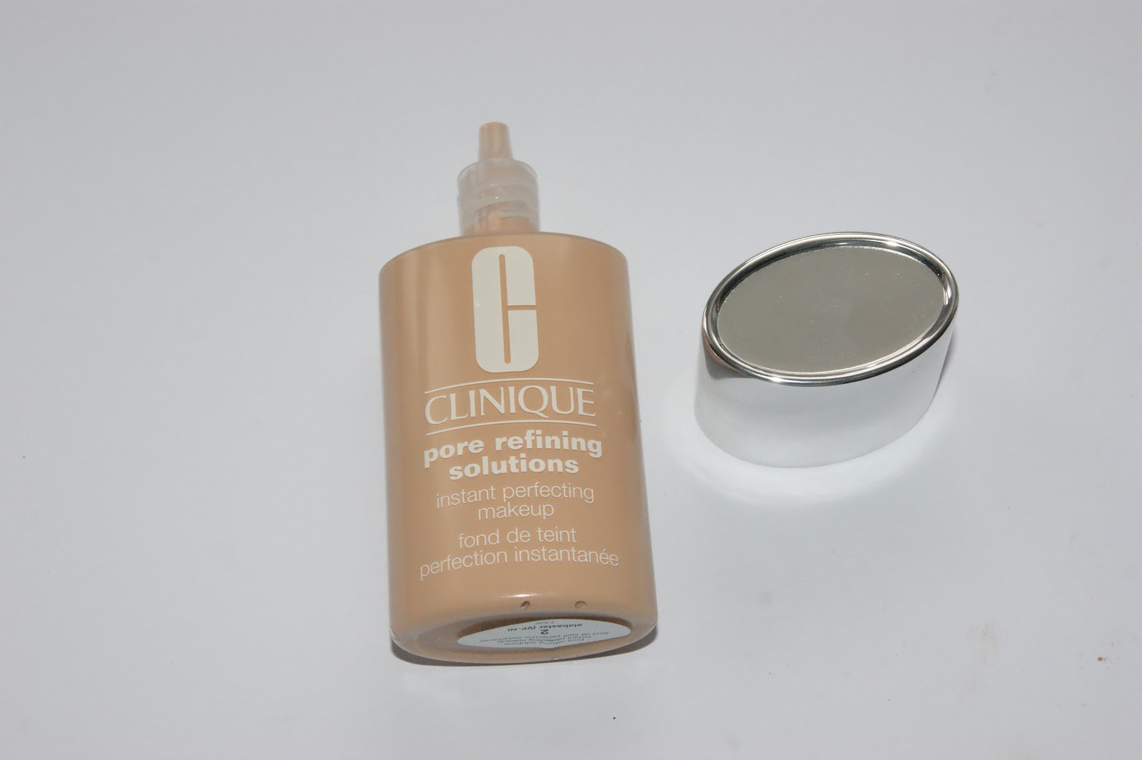 clinique pore refining solutions foundation review the clinique pore refining solutions foundation review the