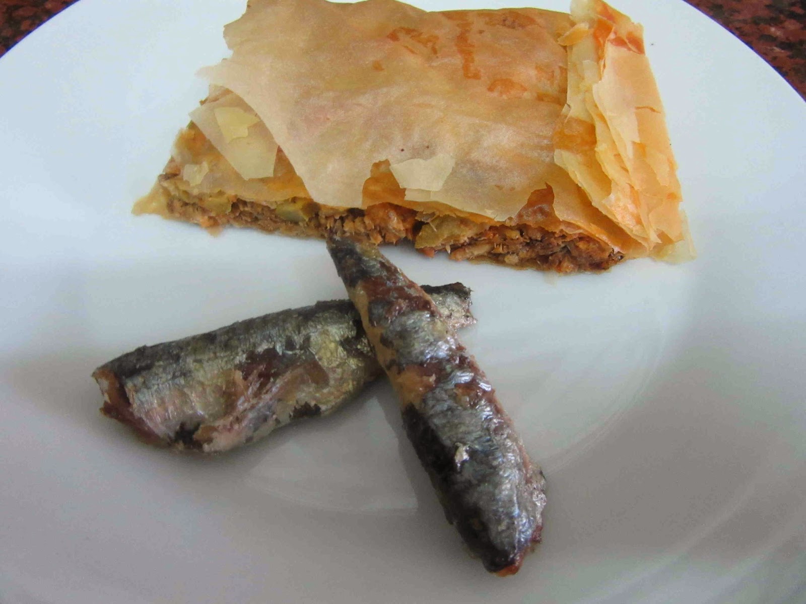 Culinaria y otras cosas Empanada de sardinas en pasta filo